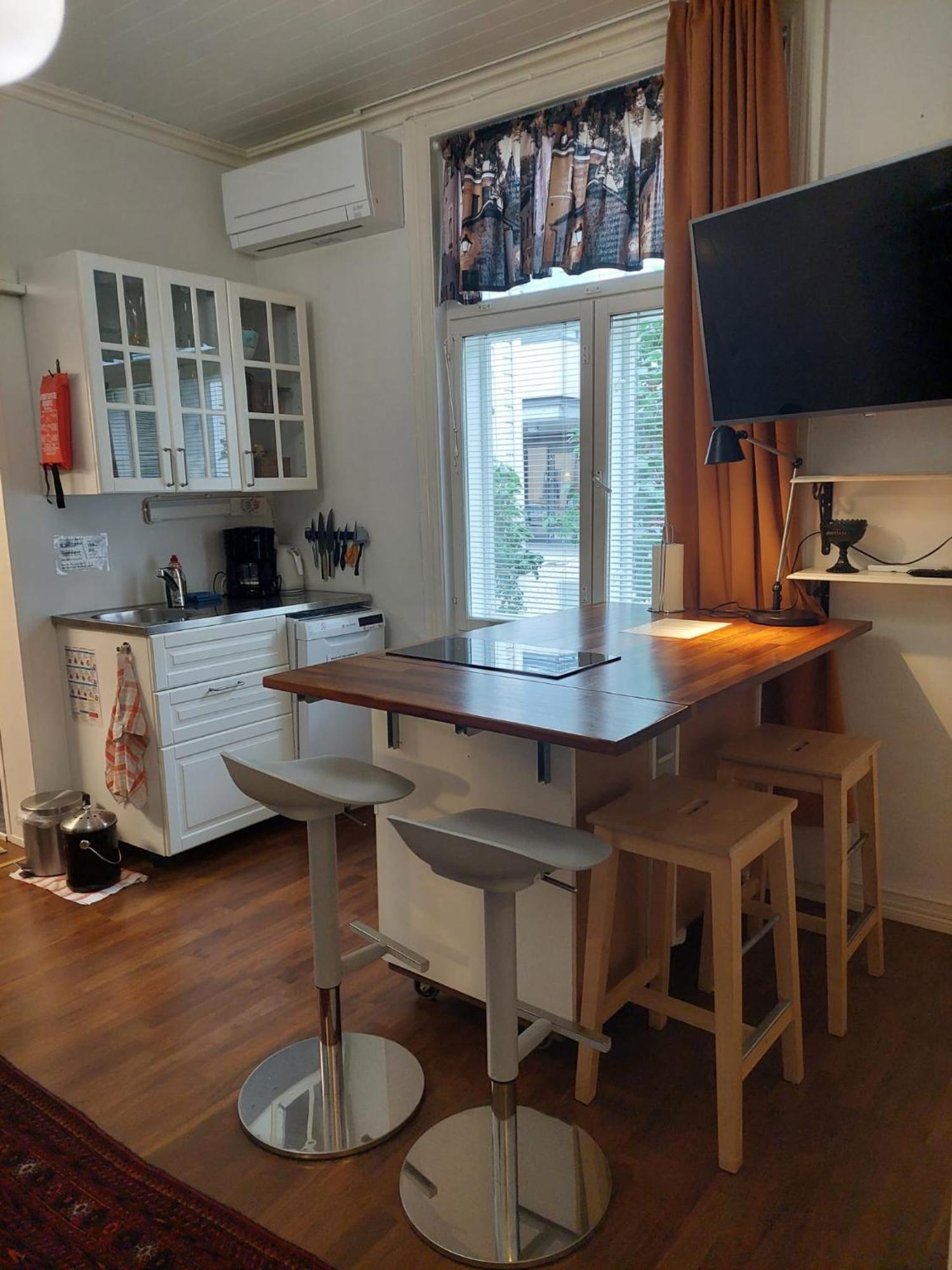 Remontoitu Asunto Vanhassa Talossa - Renovated Apartment At The Heart Of Turku Luaran gambar