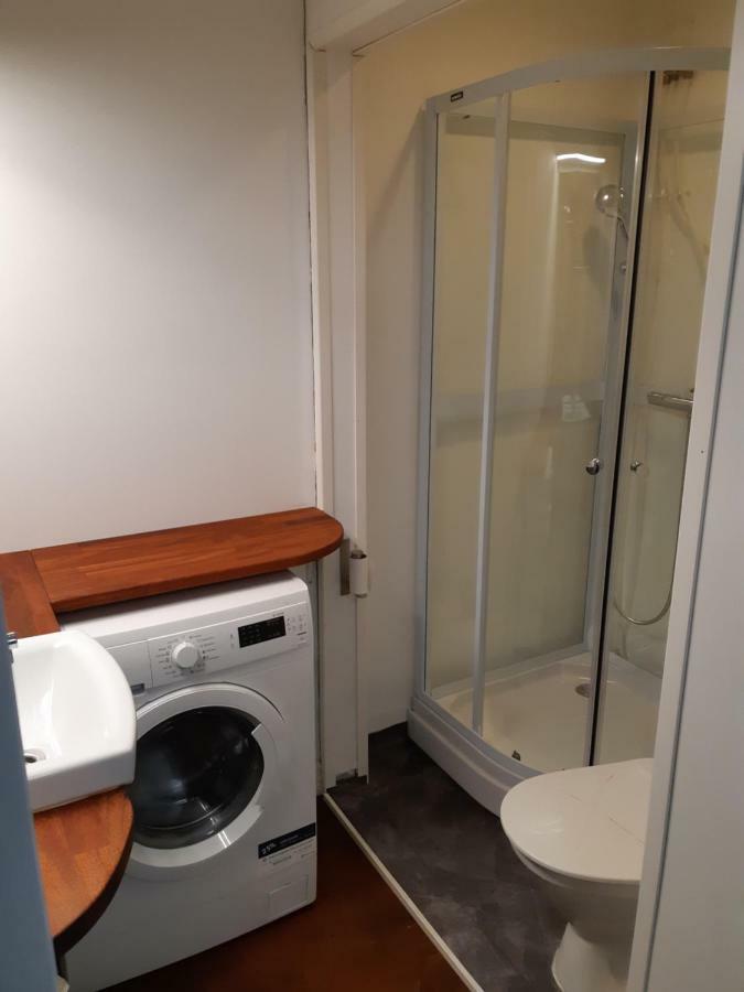 Remontoitu Asunto Vanhassa Talossa - Renovated Apartment At The Heart Of Turku Luaran gambar